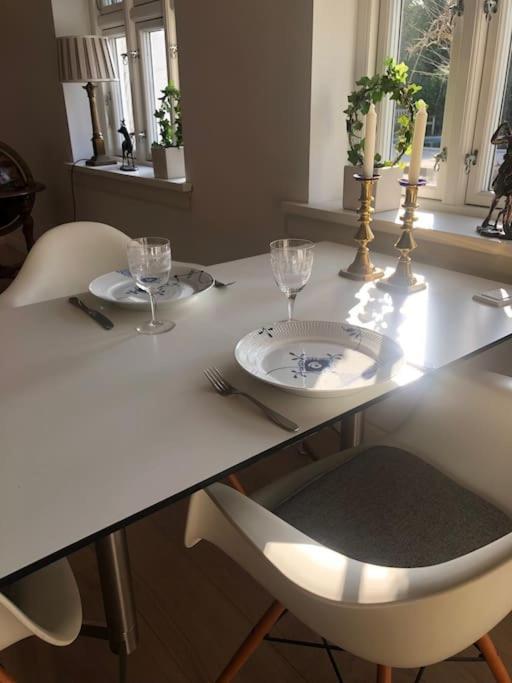 Cozy, Quiet Guest House Perfect For Business Or Pleasure ฮิลเลอร์โวด ภายนอก รูปภาพ